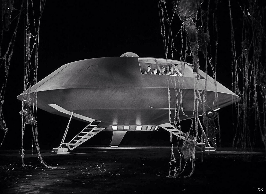 Kosmosā pazudušie. Lost in Space