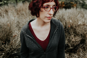 Zoi Steidža. Piena zobi