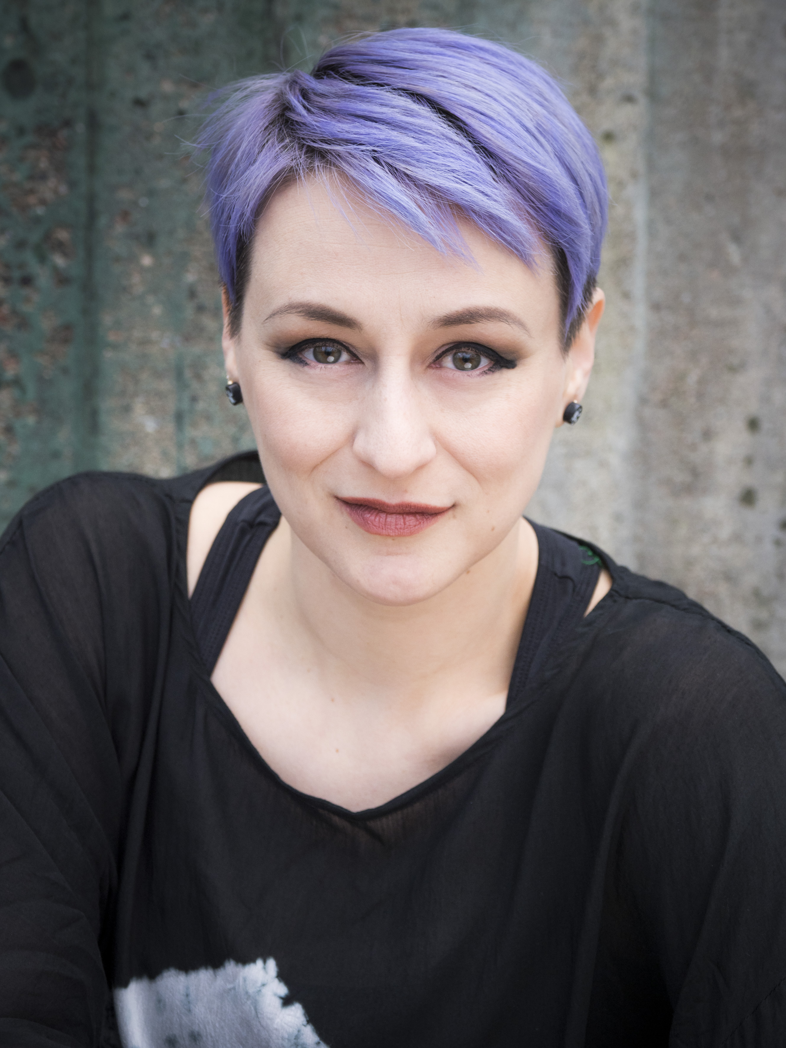 Magdalena Hai un Tēmu Juhani "Šausmu veikaliņš un briesmīgais kutināmais pulveris"