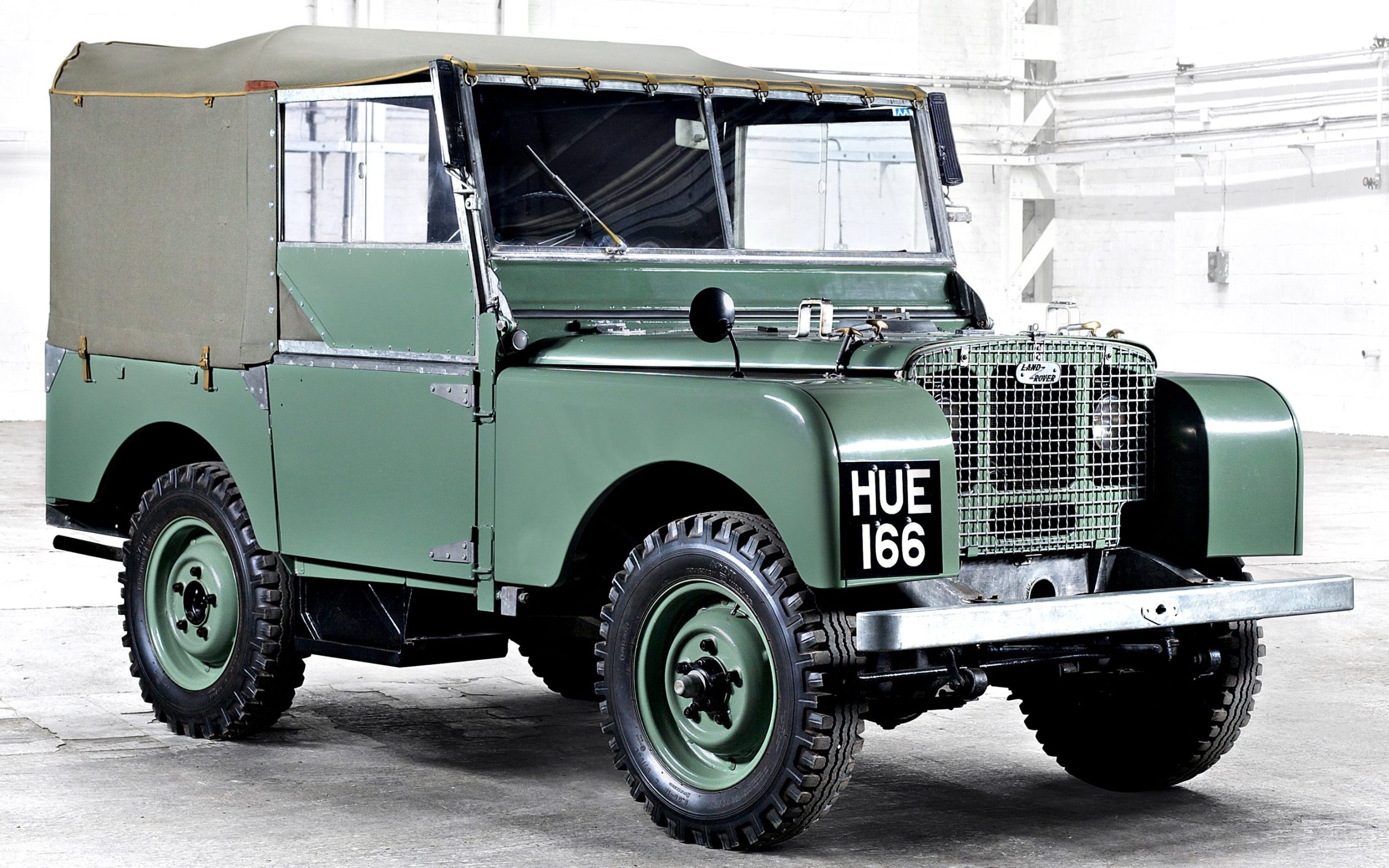 Jaunā Land Rover Defender apskats – pārsteidzoša gaita par pārsteidzošu cenu