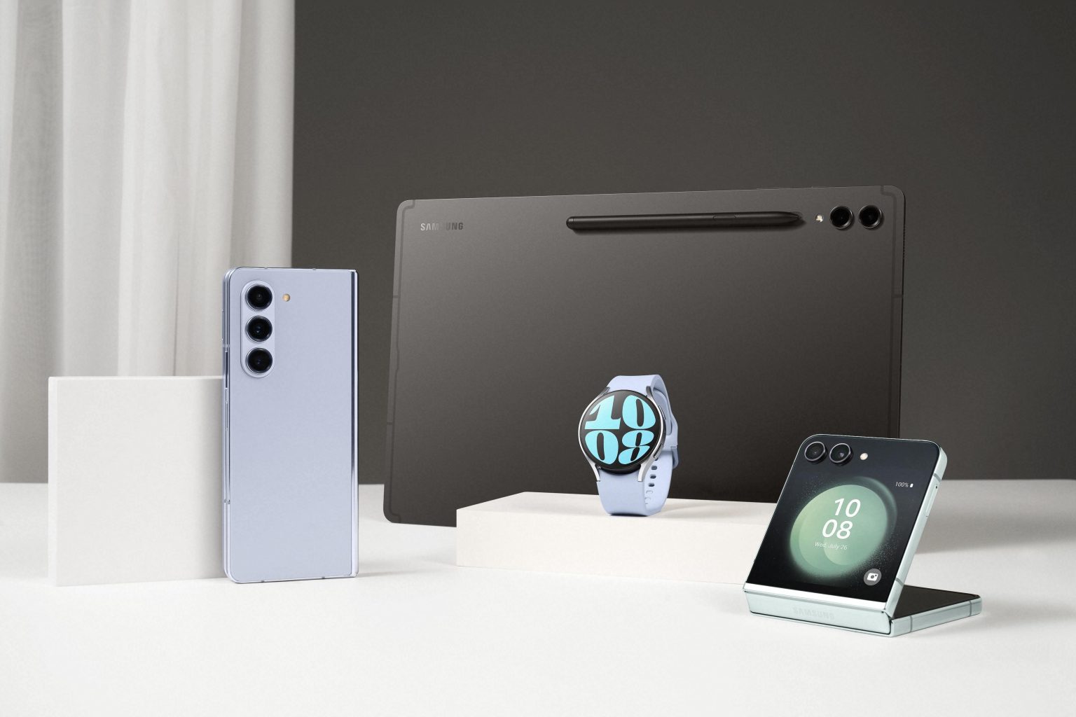 “Samsung” prezentē “Galaxy Flip5” un “Galaxy Fold5” salokāmos viedtālruņus