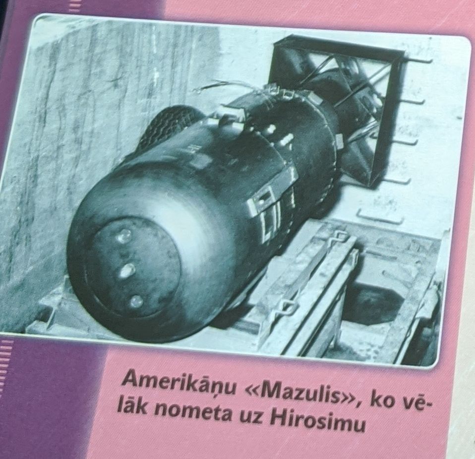 Atombumba fīreram