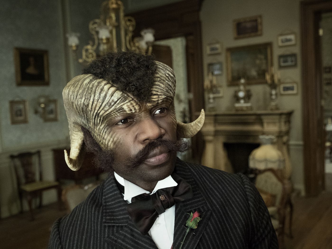 Karnivalrova. Carnival Row 