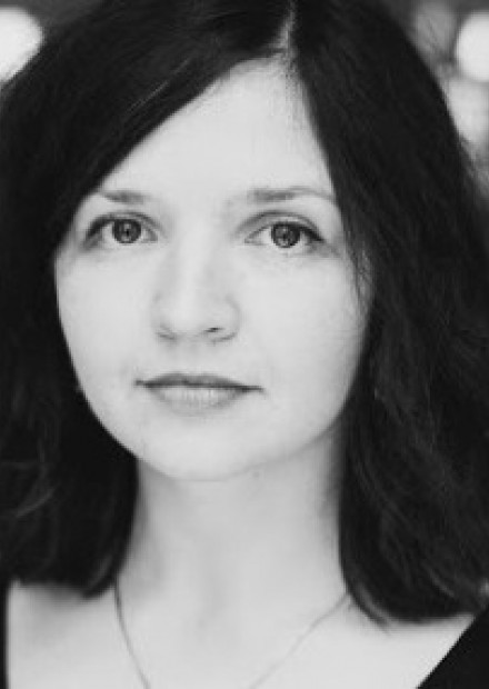 Lilija Berzinska. Skelets skapī