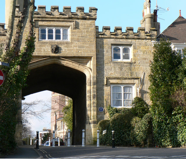 Sērs Henrijs Raiders Hegards. Alans Kvotermeins un citi