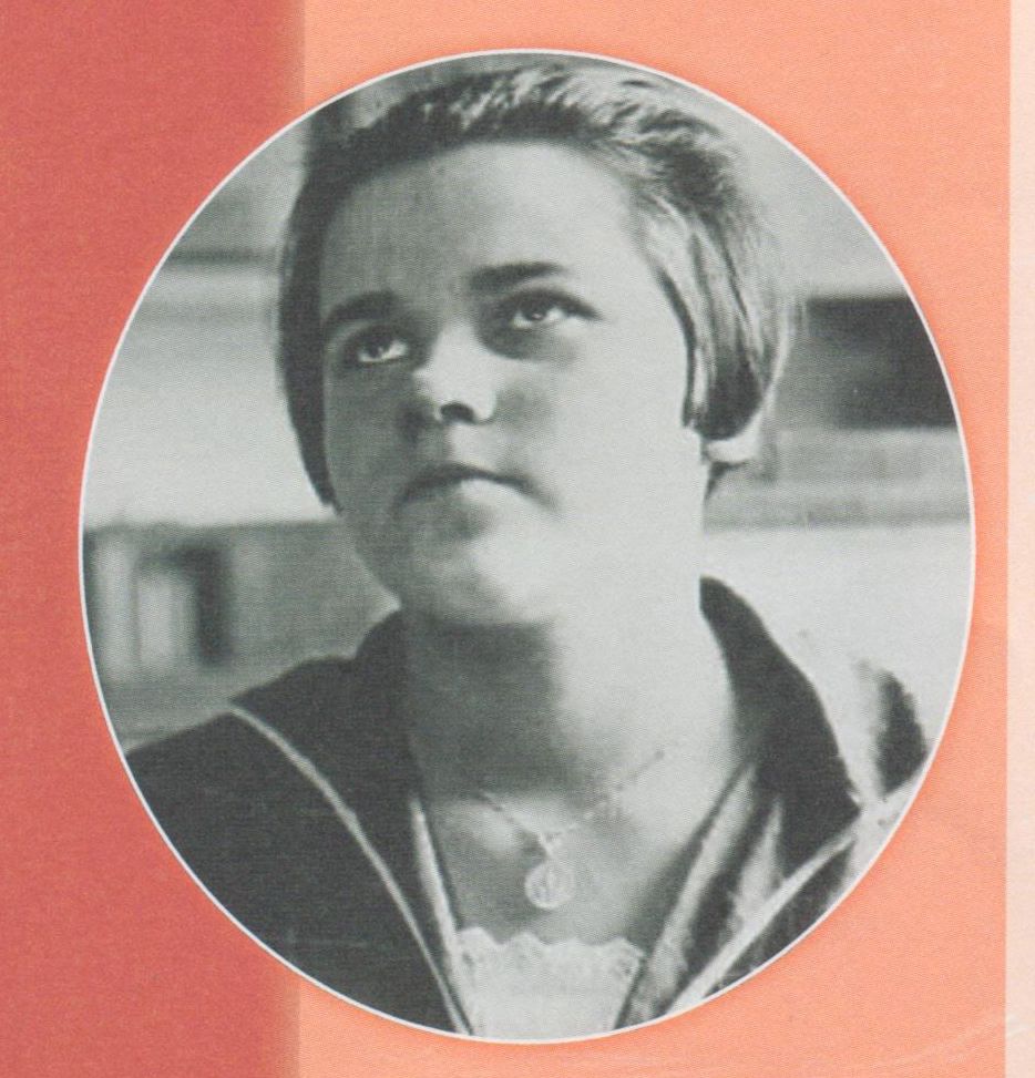 Meitene-poltergeists Eleonora Zuguna